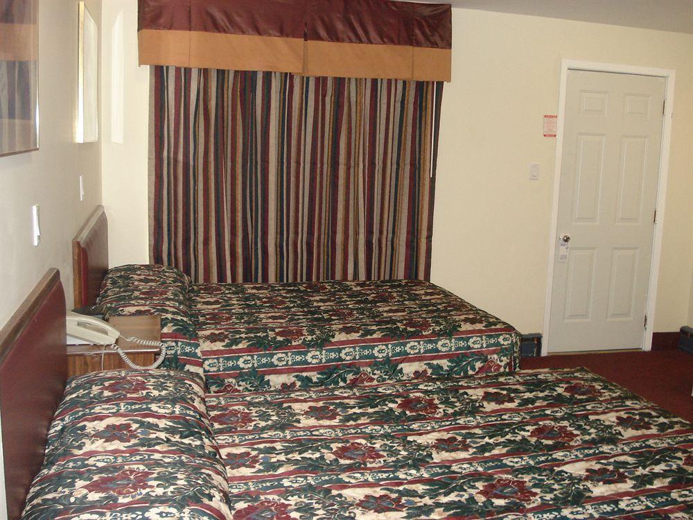 Lincoln Motel Sturgeon Falls Extérieur photo