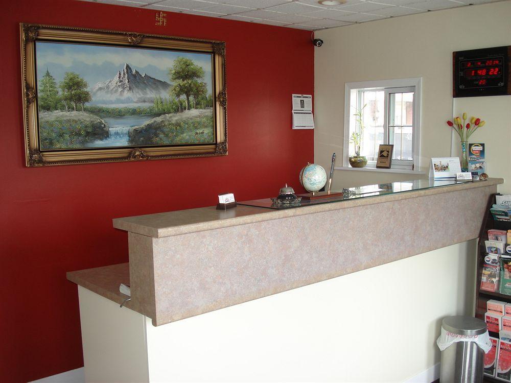 Lincoln Motel Sturgeon Falls Extérieur photo