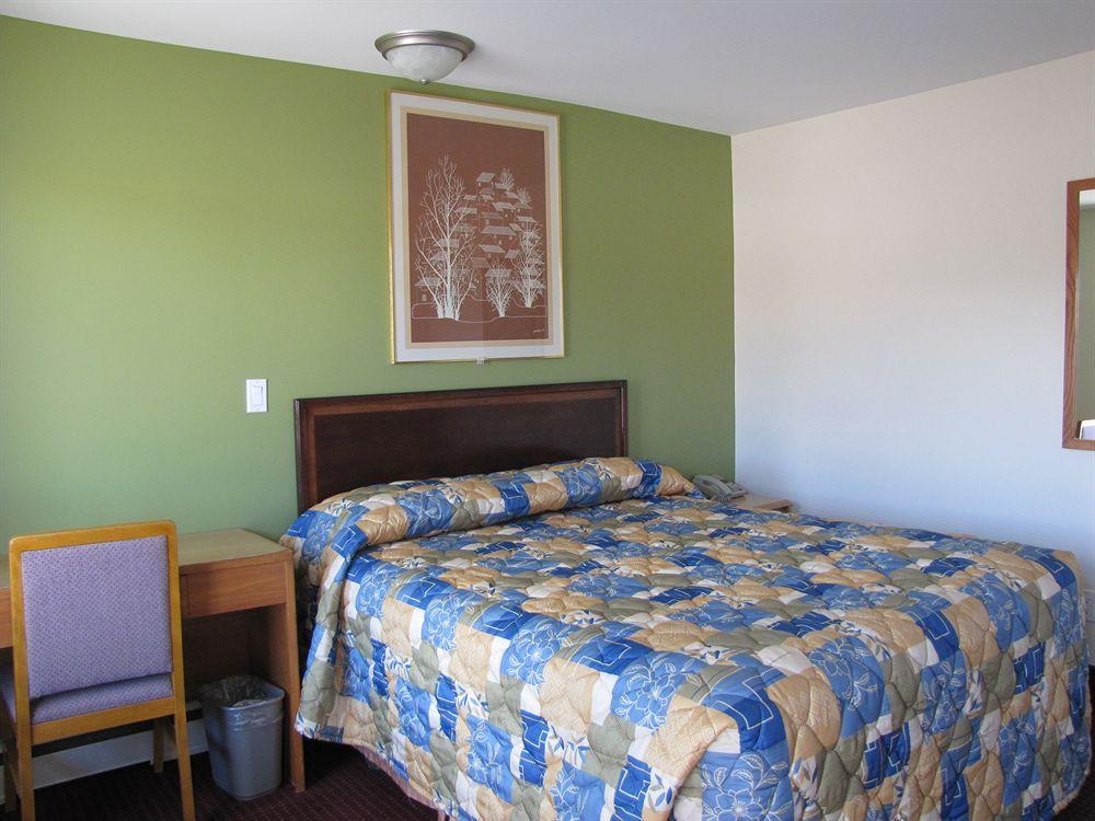 Lincoln Motel Sturgeon Falls Extérieur photo
