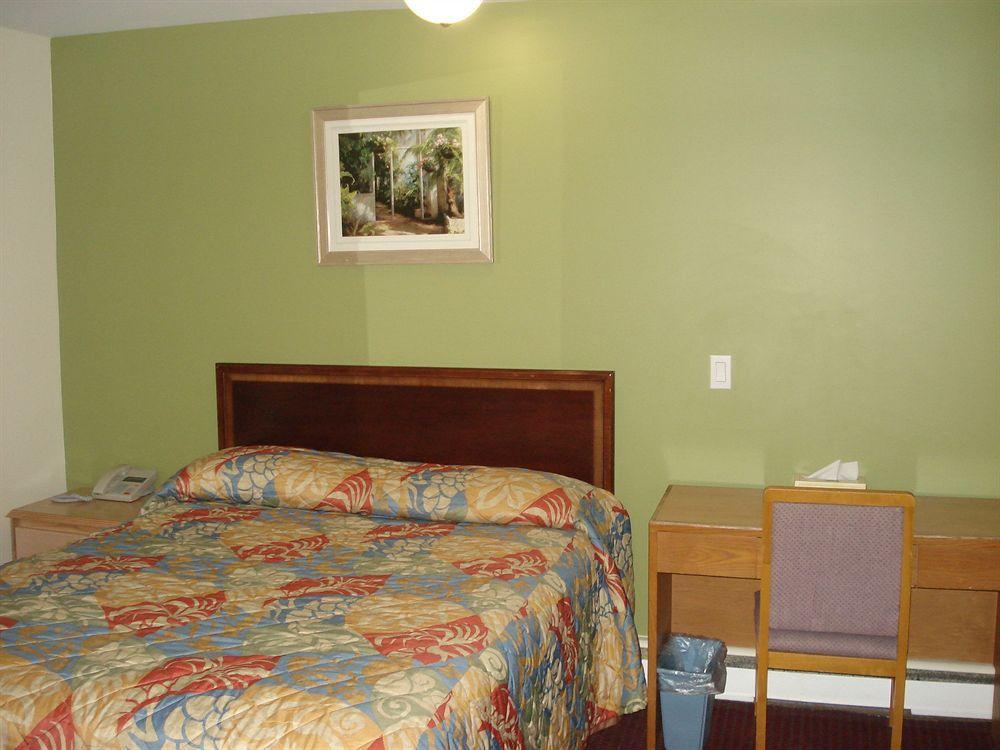 Lincoln Motel Sturgeon Falls Extérieur photo