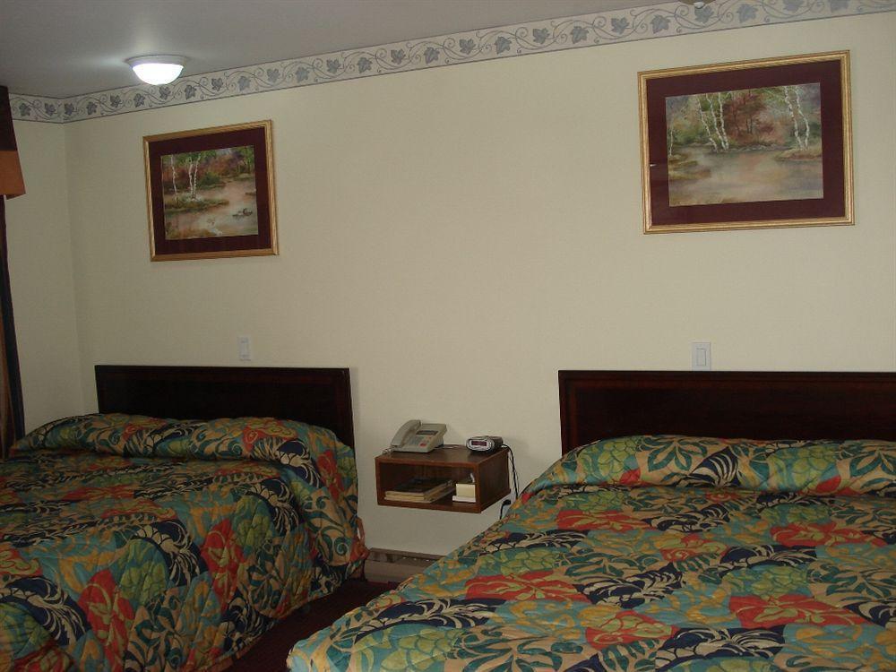 Lincoln Motel Sturgeon Falls Extérieur photo
