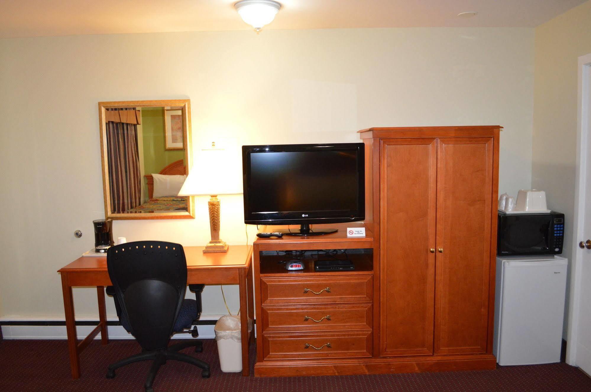 Lincoln Motel Sturgeon Falls Extérieur photo