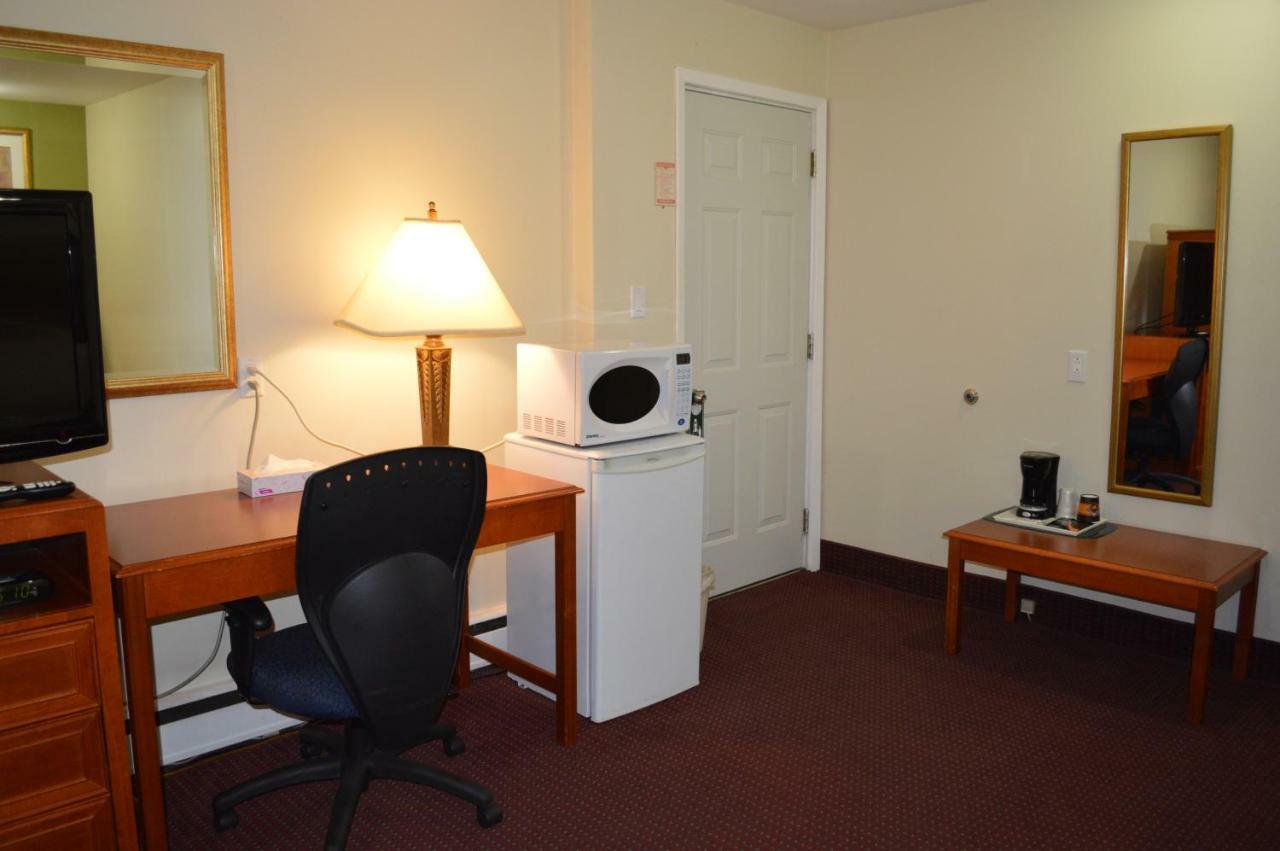 Lincoln Motel Sturgeon Falls Extérieur photo