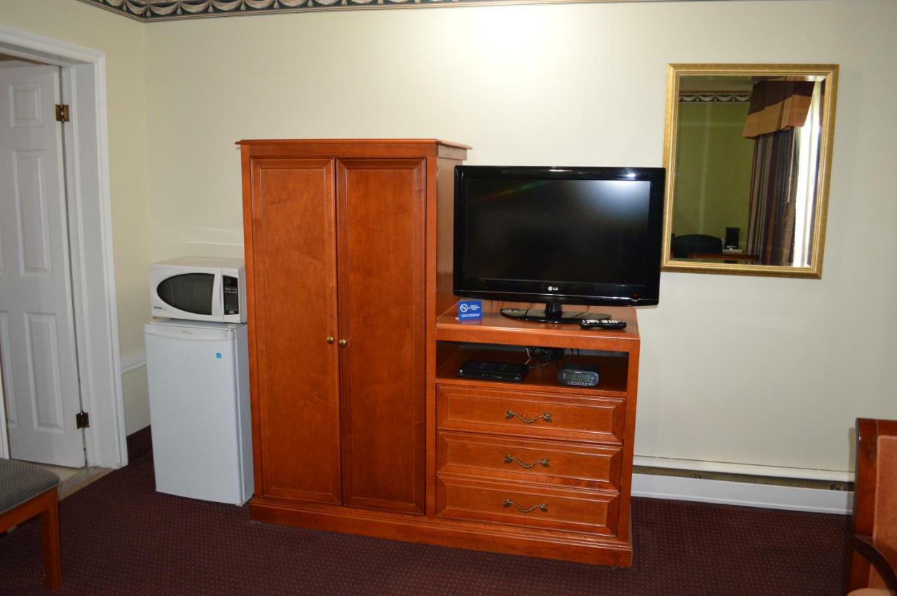 Lincoln Motel Sturgeon Falls Extérieur photo