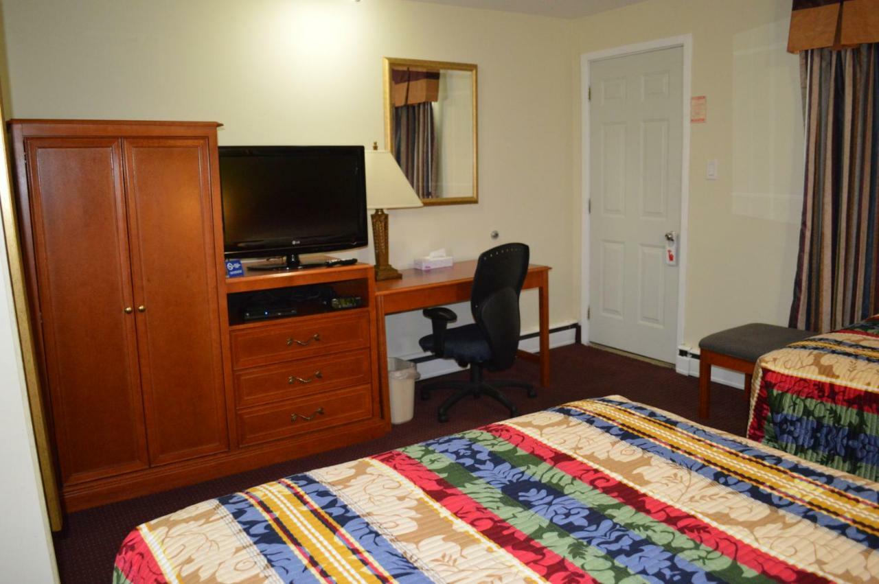Lincoln Motel Sturgeon Falls Extérieur photo