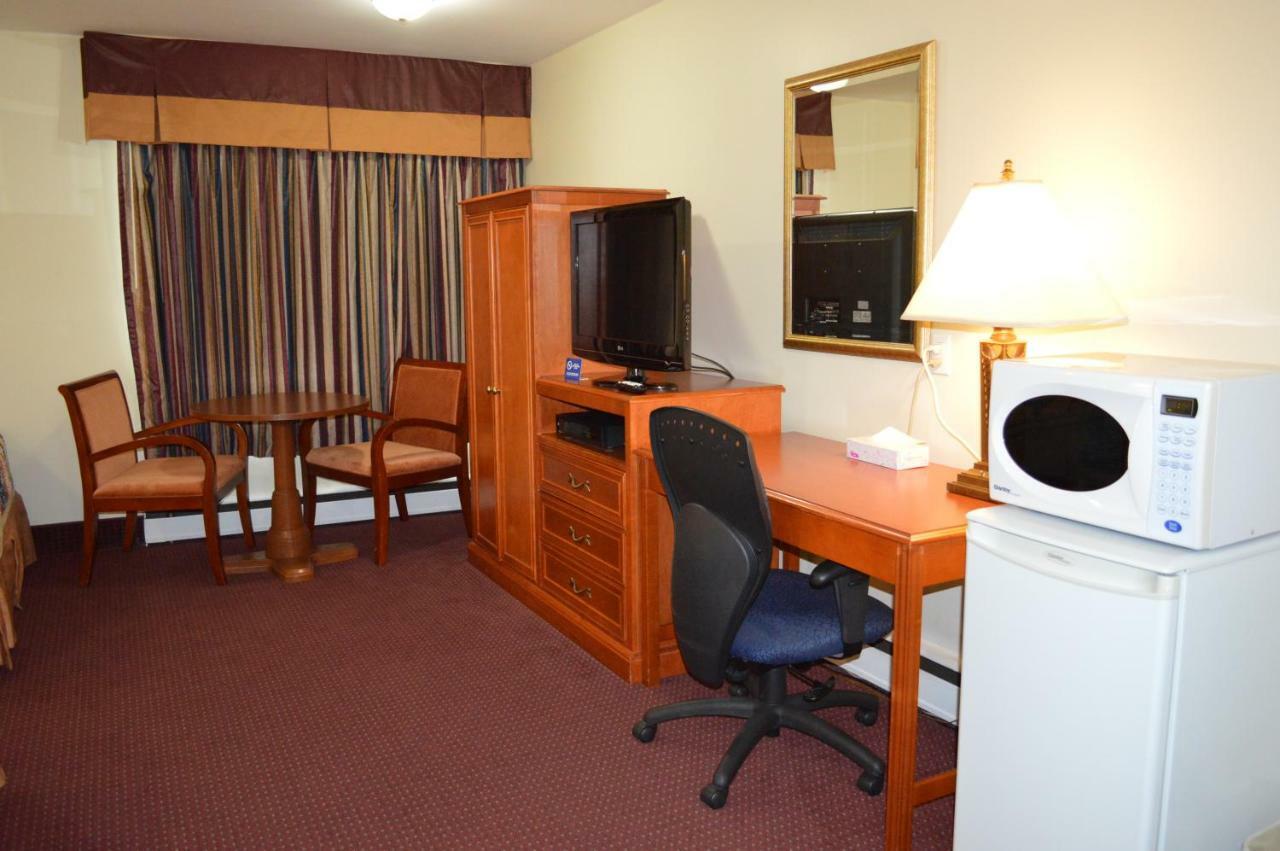 Lincoln Motel Sturgeon Falls Extérieur photo
