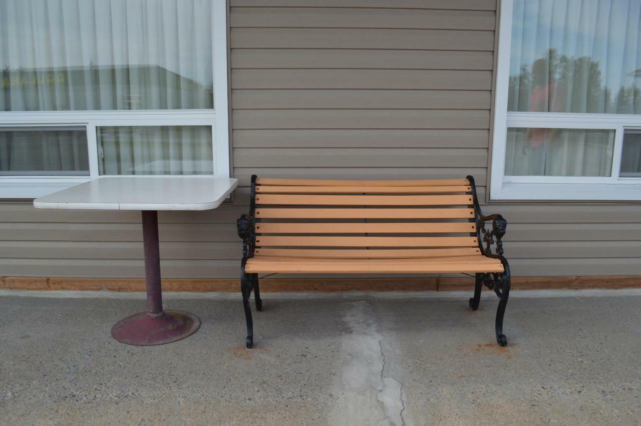 Lincoln Motel Sturgeon Falls Extérieur photo