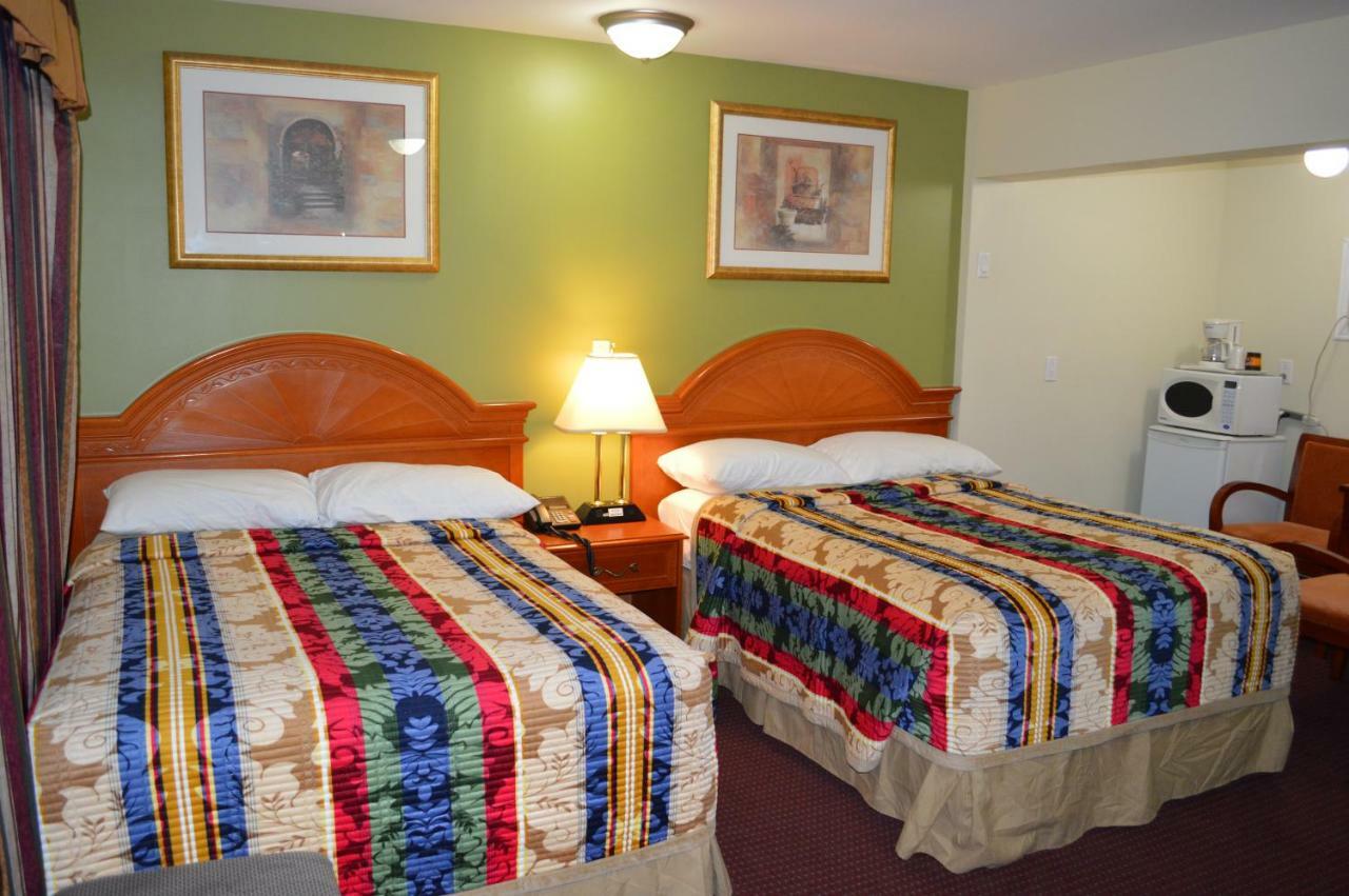 Lincoln Motel Sturgeon Falls Extérieur photo
