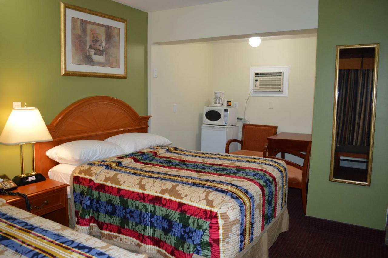 Lincoln Motel Sturgeon Falls Extérieur photo