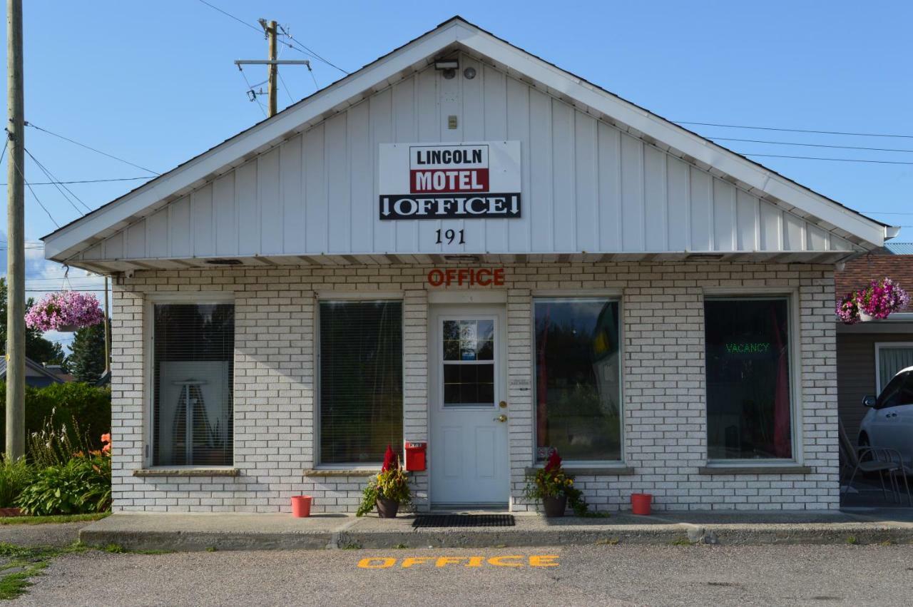 Lincoln Motel Sturgeon Falls Extérieur photo